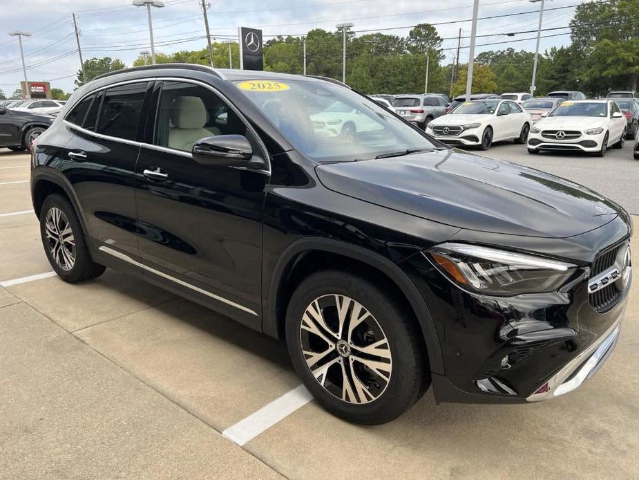 new 2025 Mercedes-Benz GLA 250 car, priced at $46,349