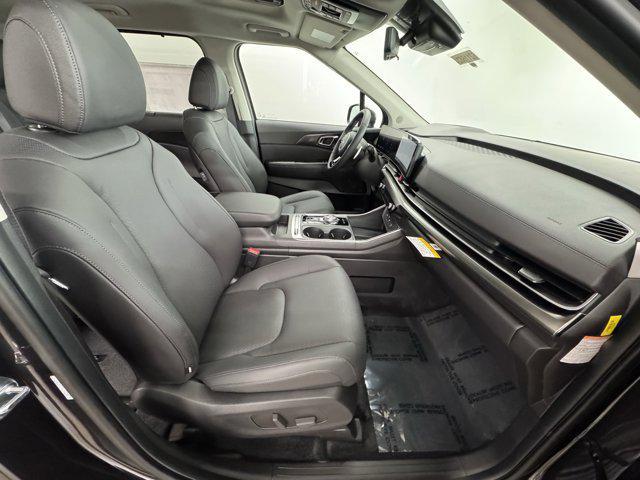 new 2026 Kia Carnival Hybrid car, priced at $54,790