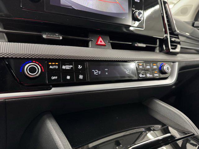 new 2025 Kia Sportage Hybrid car, priced at $29,704