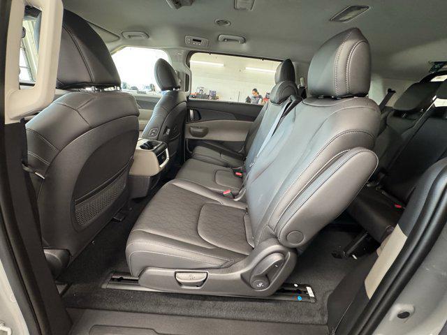 new 2026 Kia Carnival Hybrid car, priced at $45,120