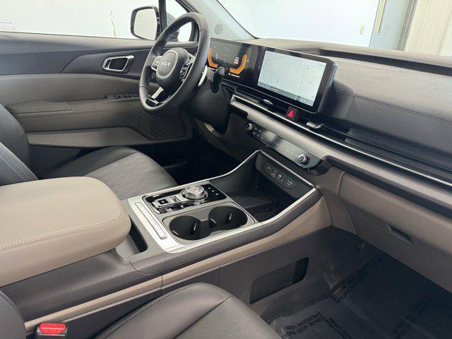 new 2026 Kia Carnival Hybrid car, priced at $45,120