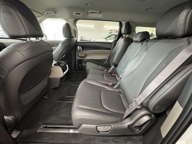 new 2025 Kia Carnival car, priced at $41,375