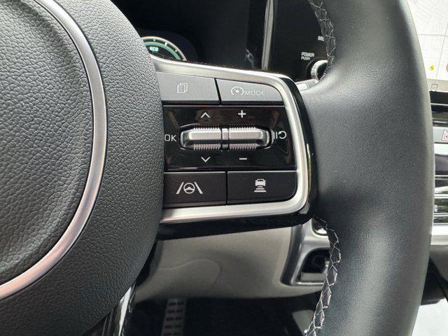used 2023 Kia Sorento Plug-In Hybrid car, priced at $35,102