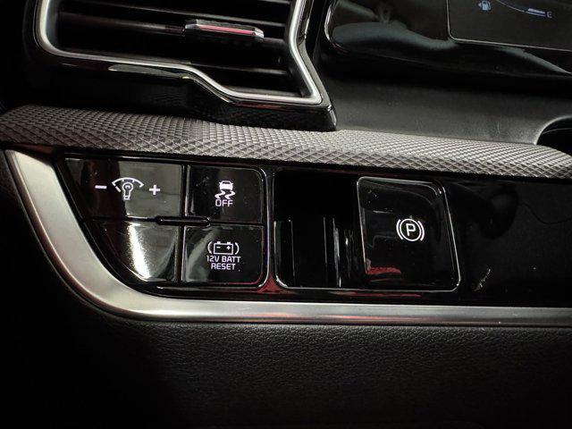 new 2025 Kia Sportage Hybrid car, priced at $29,037
