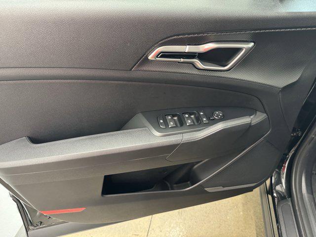 new 2025 Kia Sportage Hybrid car, priced at $29,037