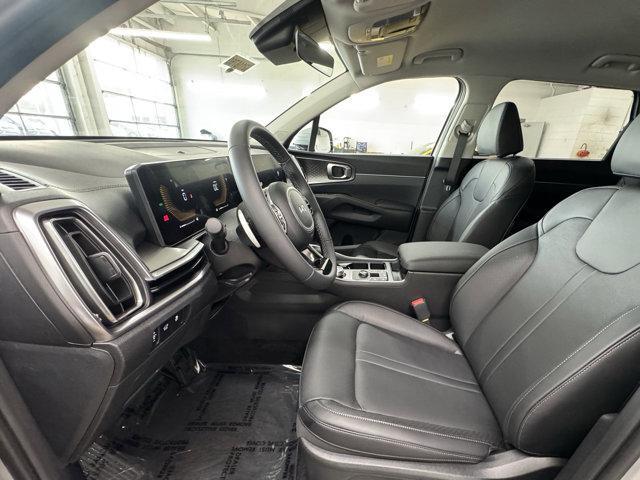 new 2025 Kia Sorento Hybrid car, priced at $37,134