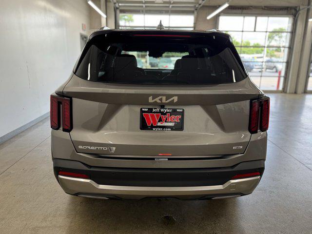 new 2025 Kia Sorento Hybrid car, priced at $37,134
