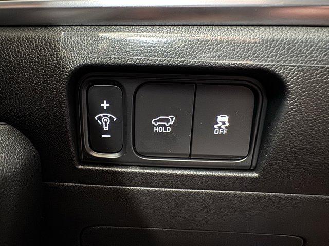 new 2025 Kia Sorento Hybrid car, priced at $37,134