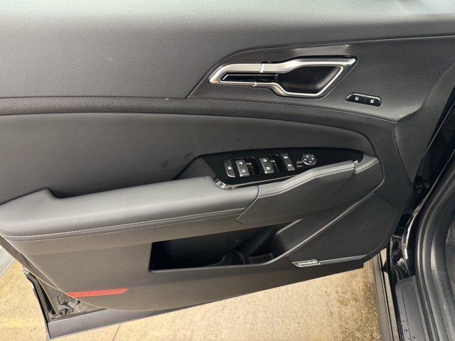new 2025 Kia Sportage car, priced at $35,183