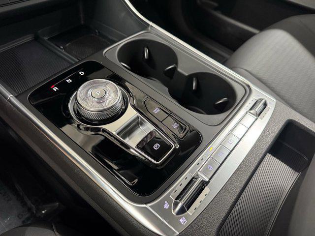 new 2025 Kia Carnival Hybrid car, priced at $53,655