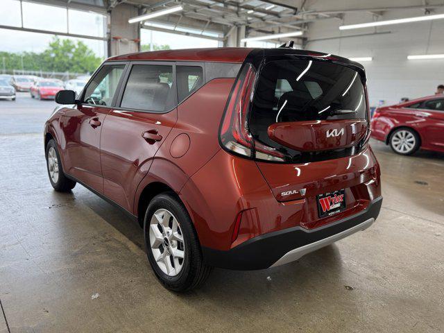 new 2025 Kia Soul car, priced at $21,432