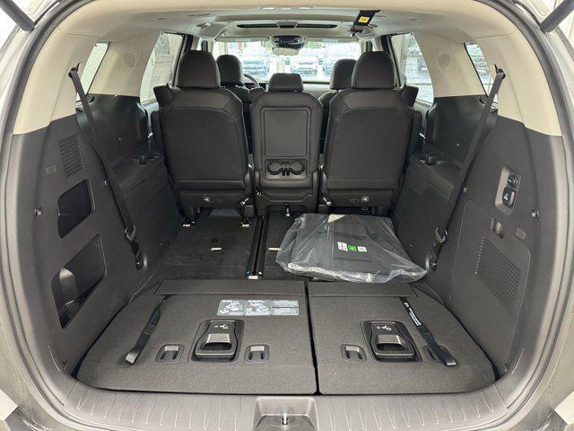 new 2025 Kia Carnival Hybrid car, priced at $53,655