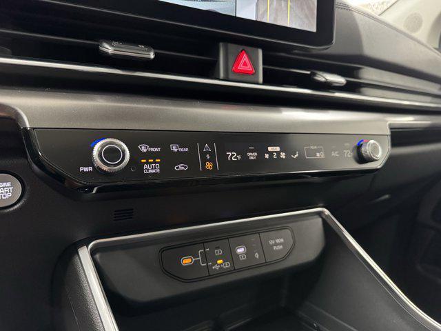 new 2025 Kia Carnival Hybrid car, priced at $53,655