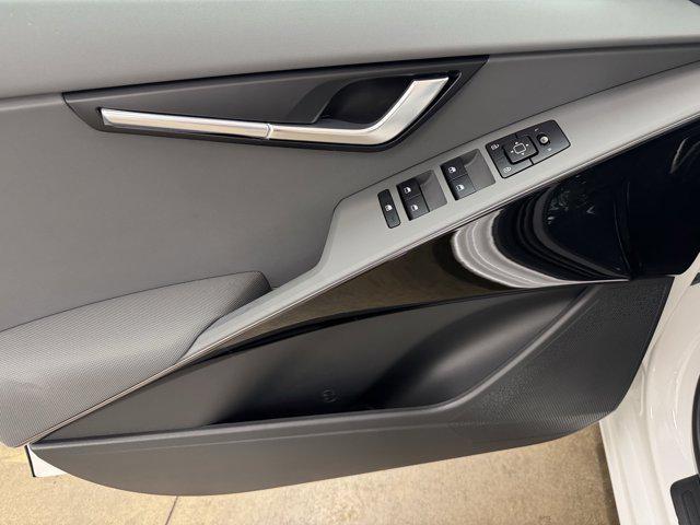 new 2025 Kia Niro car, priced at $30,298