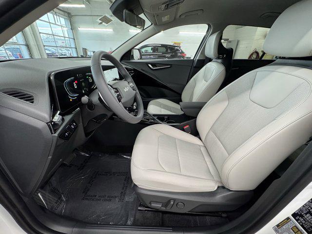 new 2025 Kia Niro car, priced at $30,298