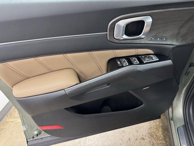 new 2025 Kia Sorento car, priced at $49,598