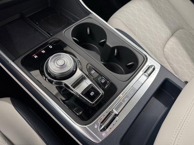 new 2025 Kia Carnival Hybrid car, priced at $49,635