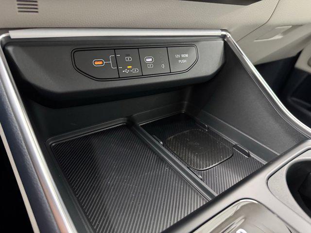 new 2025 Kia Carnival Hybrid car, priced at $49,635