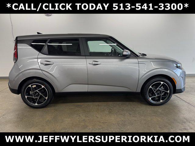 new 2025 Kia Soul car, priced at $25,042