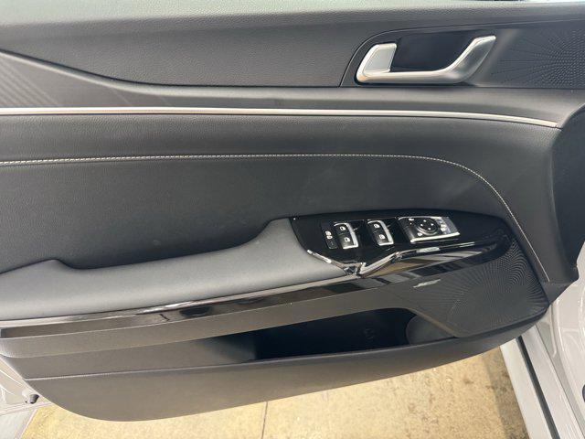 new 2025 Kia K5 car, priced at $31,404
