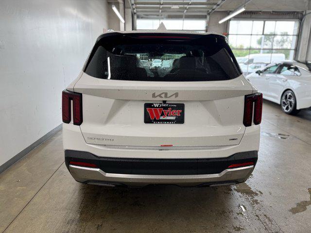 new 2025 Kia Sorento Hybrid car, priced at $39,856
