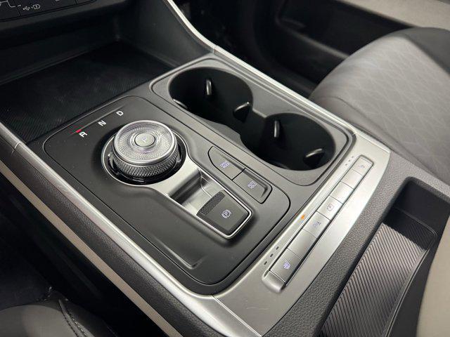 new 2026 Kia Carnival Hybrid car, priced at $42,425