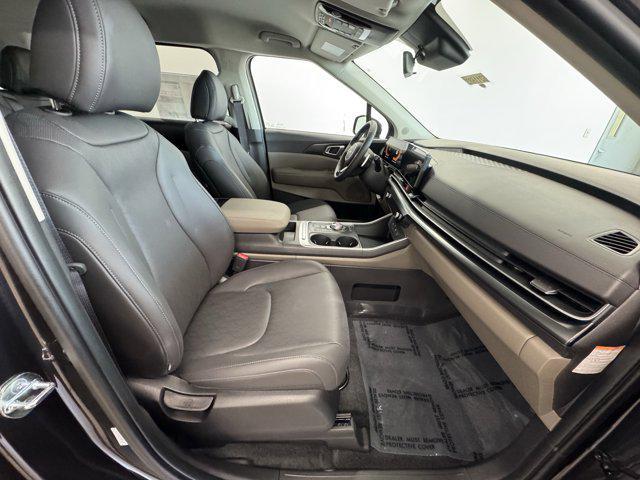 new 2026 Kia Carnival Hybrid car, priced at $42,425