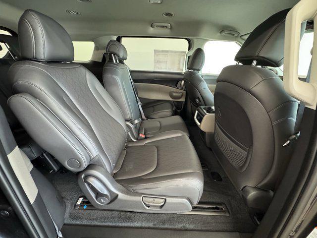 new 2026 Kia Carnival Hybrid car, priced at $42,425
