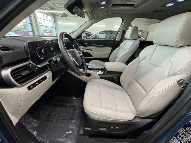 used 2024 Kia Telluride car, priced at $37,596