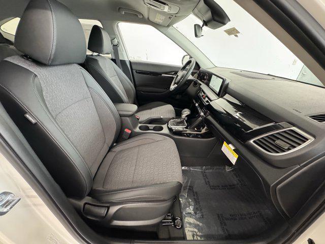 new 2025 Kia Seltos car, priced at $27,082