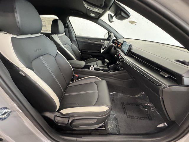 new 2025 Kia K5 car, priced at $29,144
