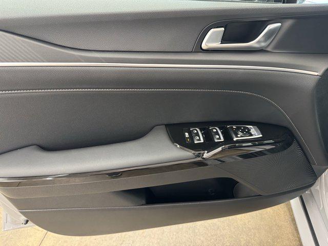 new 2025 Kia K5 car, priced at $29,616