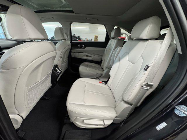 new 2025 Kia Sorento car, priced at $40,190