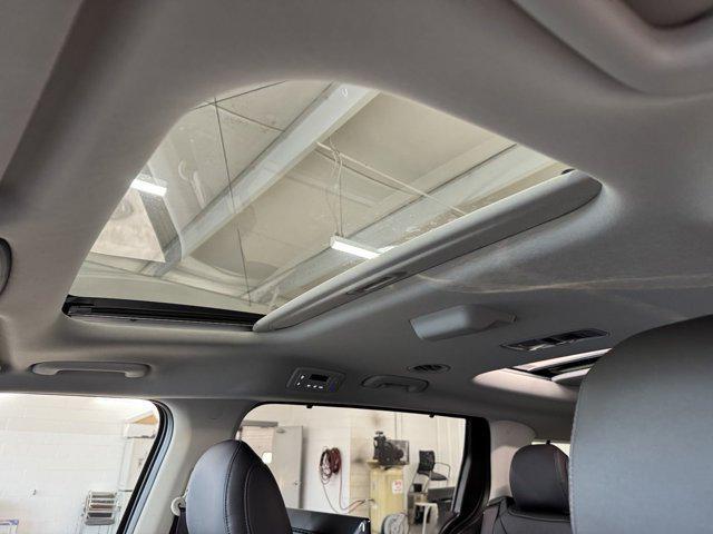 new 2025 Kia Carnival Hybrid car, priced at $50,942
