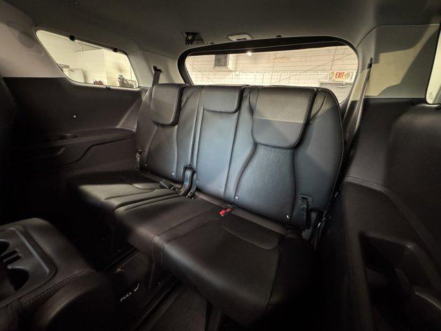 new 2025 Kia Carnival Hybrid car, priced at $50,942