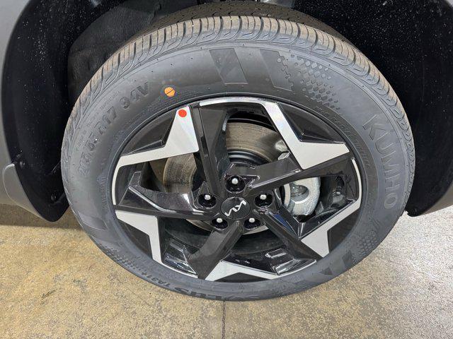 new 2025 Kia Seltos car, priced at $30,070