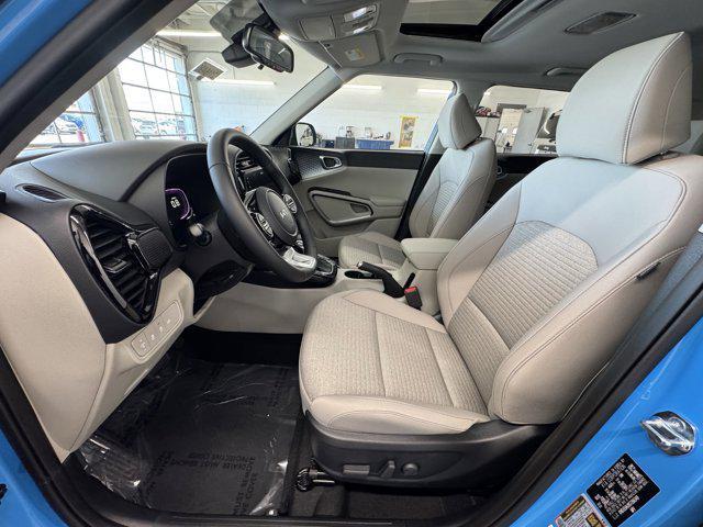 new 2025 Kia Soul car, priced at $24,876