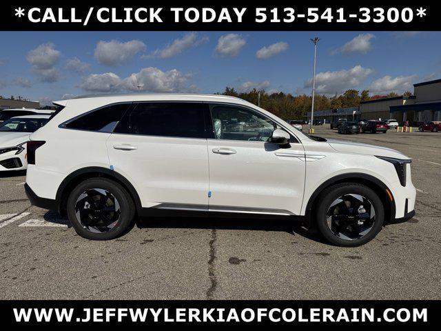 new 2026 Kia Sorento Hybrid car, priced at $42,014