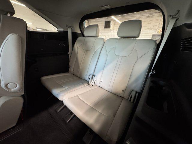 new 2025 Kia Sorento car, priced at $38,765
