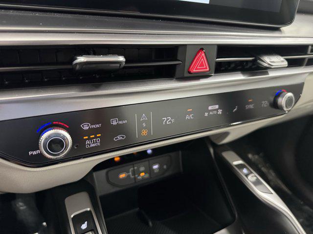 new 2025 Kia Sorento car, priced at $38,024