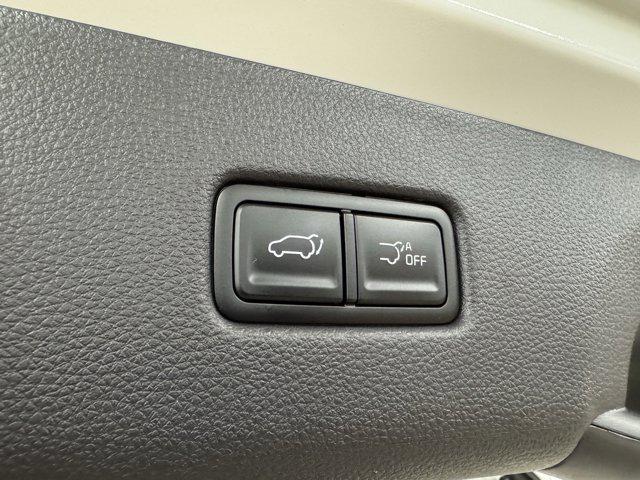 new 2025 Kia Carnival Hybrid car, priced at $44,321