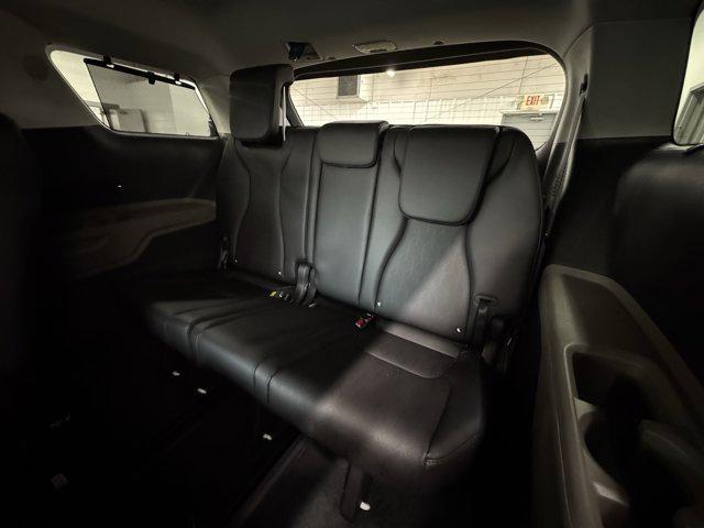 new 2025 Kia Carnival Hybrid car, priced at $44,321