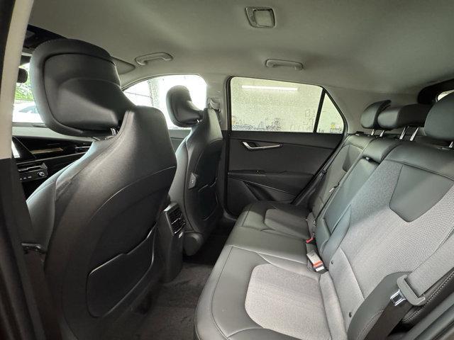 new 2025 Kia Niro car, priced at $27,580