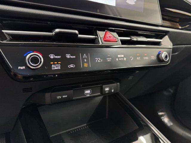 new 2025 Kia Niro car, priced at $30,802