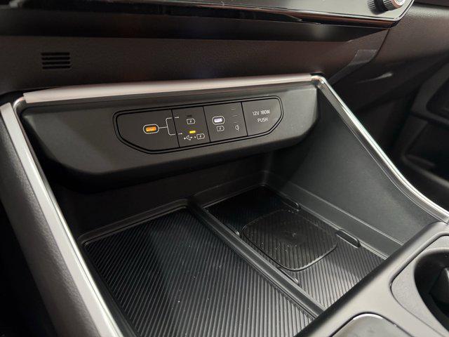 new 2026 Kia Carnival Hybrid car, priced at $53,626