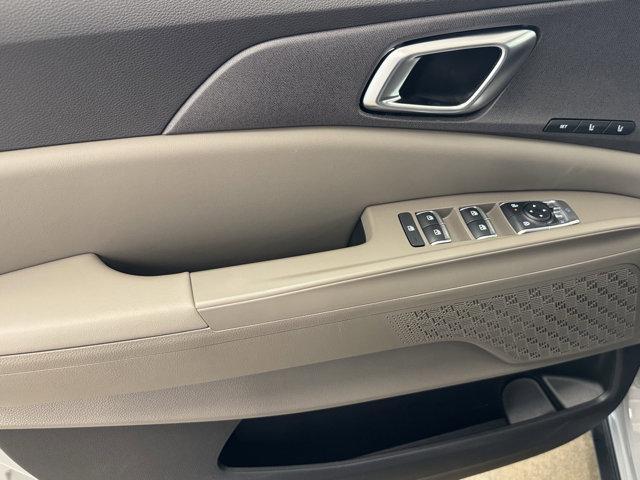 new 2026 Kia Carnival Hybrid car, priced at $43,115