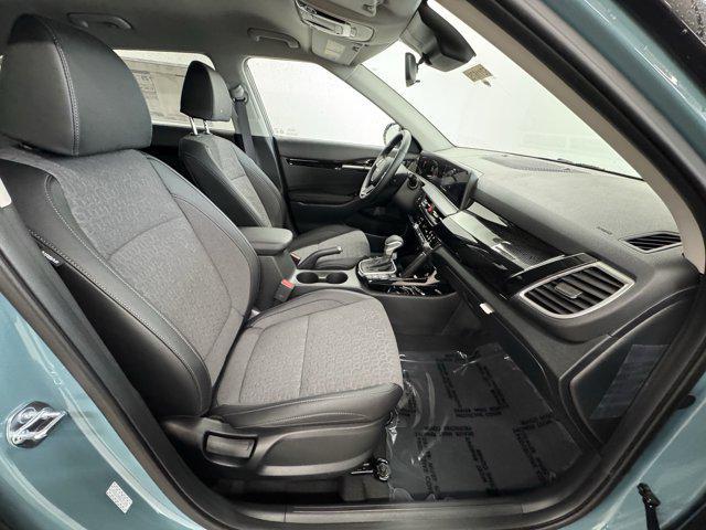 new 2025 Kia Seltos car, priced at $28,014