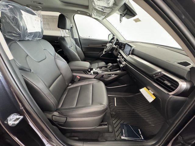 new 2025 Kia Telluride car, priced at $58,618