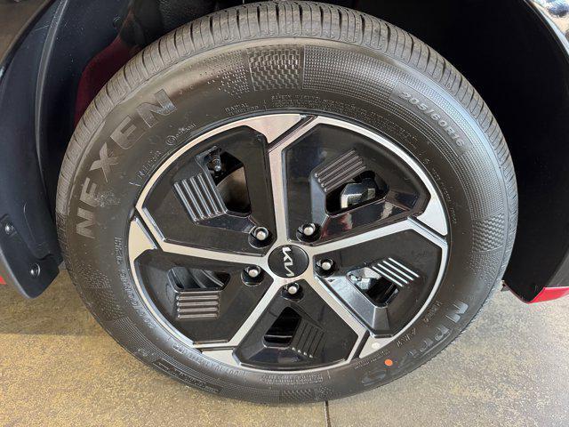 new 2025 Kia Niro car, priced at $31,128