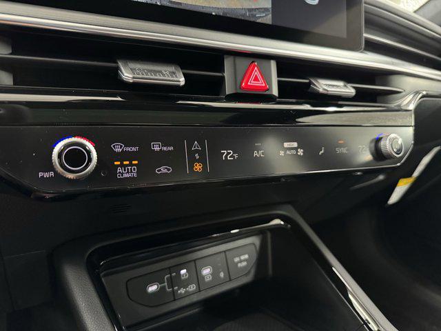 new 2025 Kia K5 car, priced at $30,604